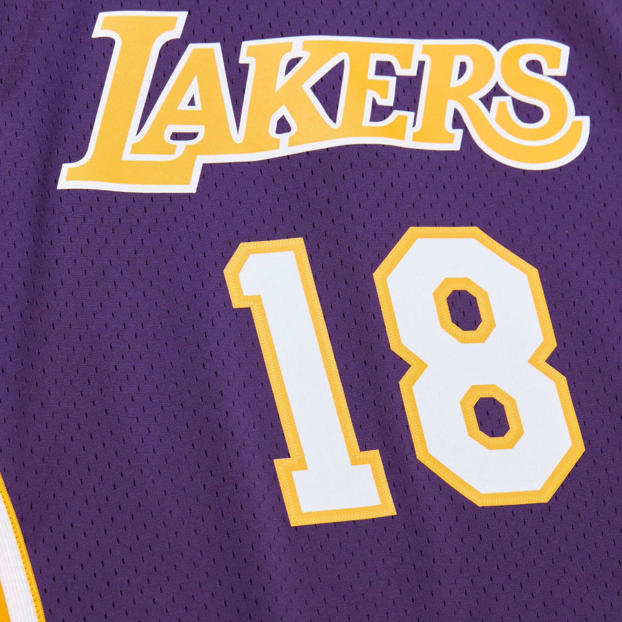 Lakers 2009 Purple Vujačić Jersey - Image 3