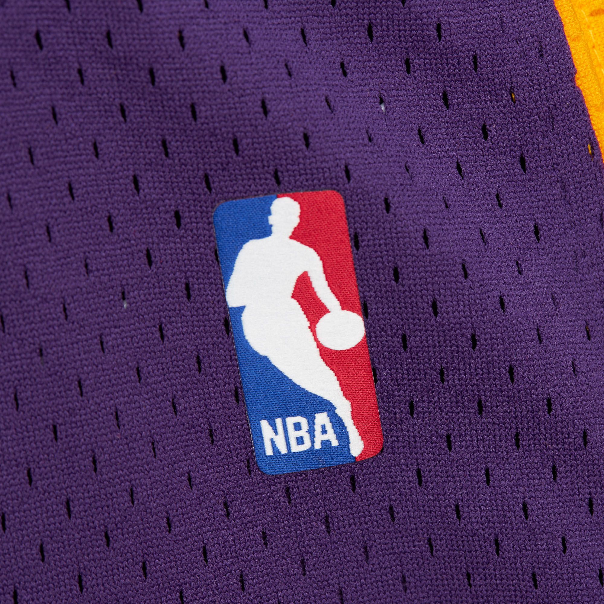 Lakers 2009 Purple Vujačić Jersey - Image 5